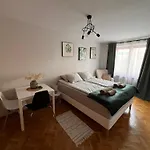 Modern Apartment In The Heart Of Poznan